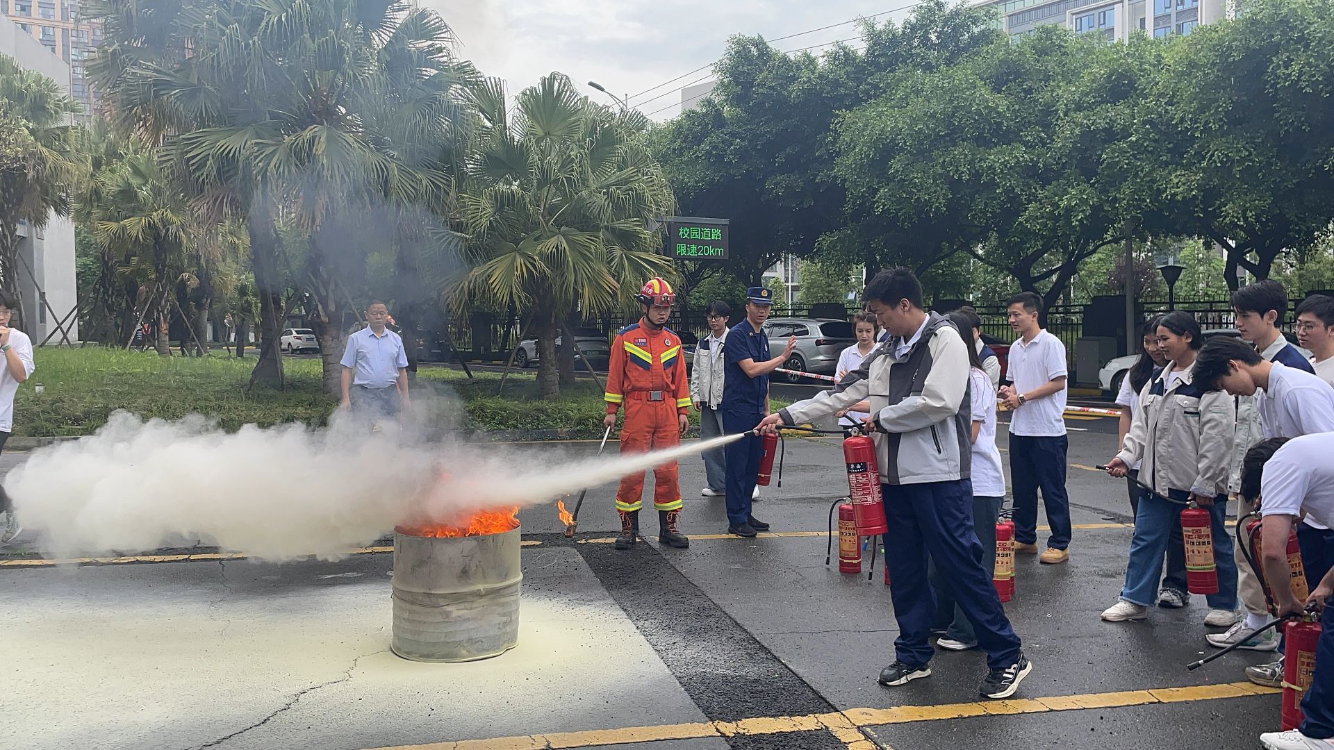 d2e6a89e7a7ec3a79d9b8edea11e0395.jpg d2e6a89e7a7ec3a79d9b8edea11e0395.jpg